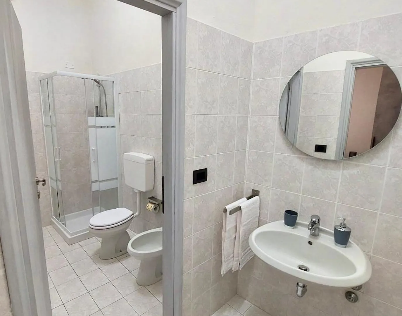 A Due Passi Dal Centro Intero Appartamento Con Ac E Wifi Forli 0*,